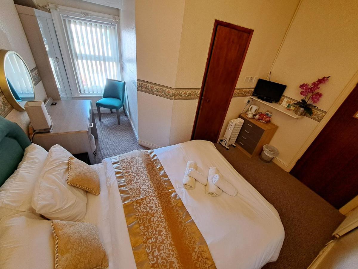 Lily Hotel Blackpool Exterior photo